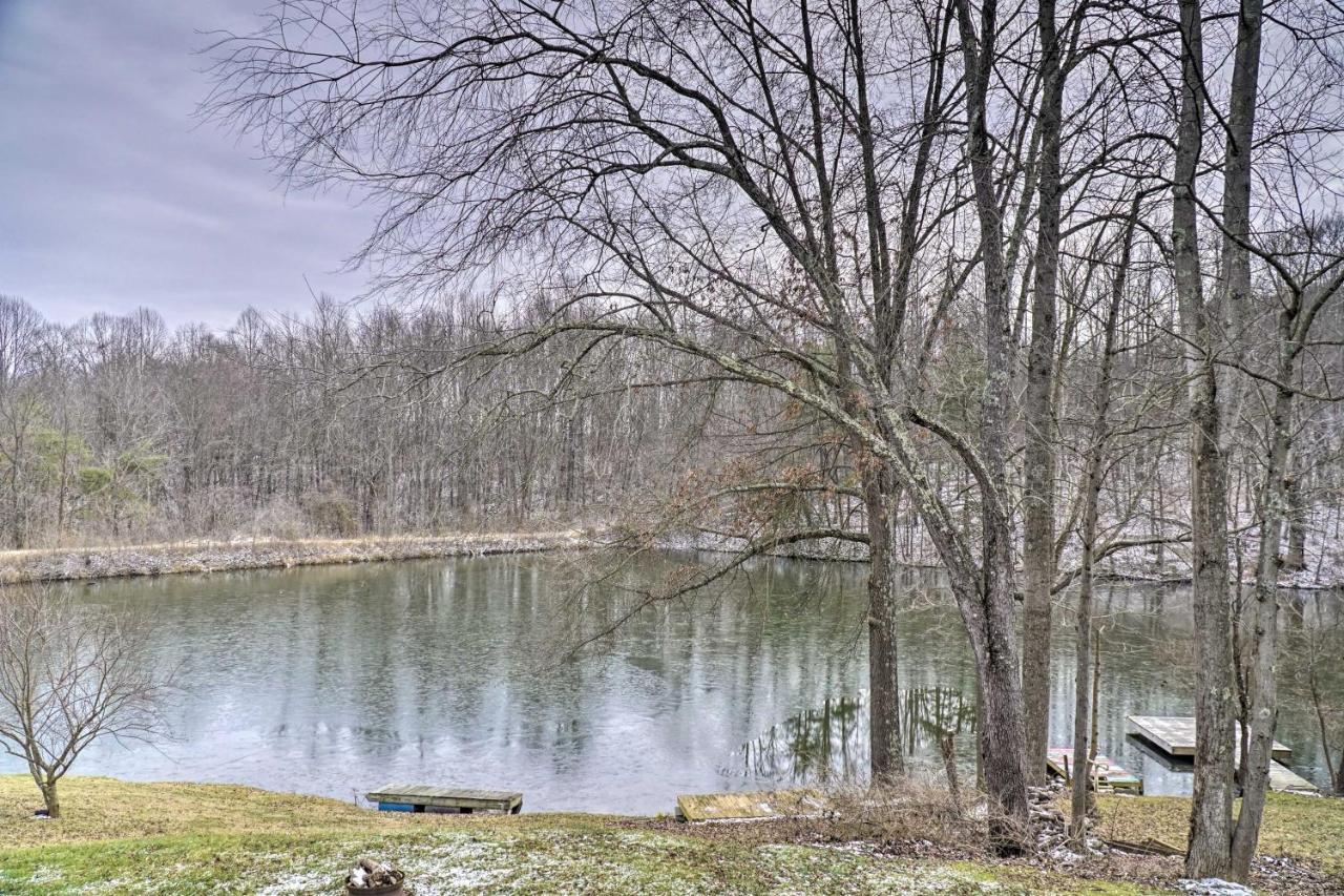 Renovated With Pond And Fire Pit Holiday home *