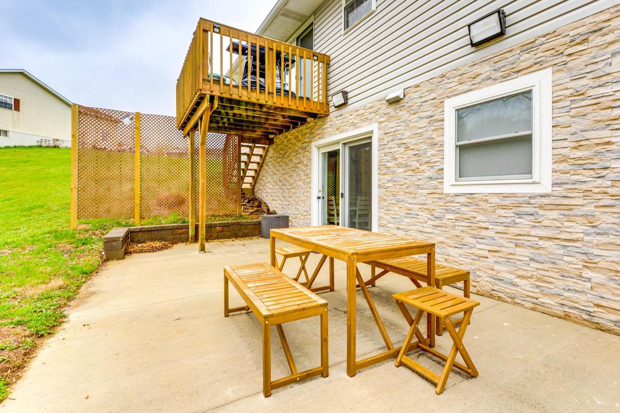 Holiday home Renovated With Pond And Fire Pit *