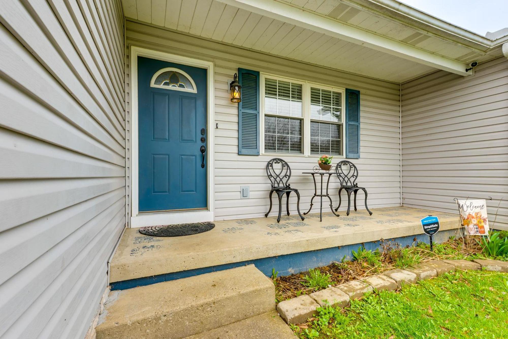 Renovated With Pond And Fire Pit