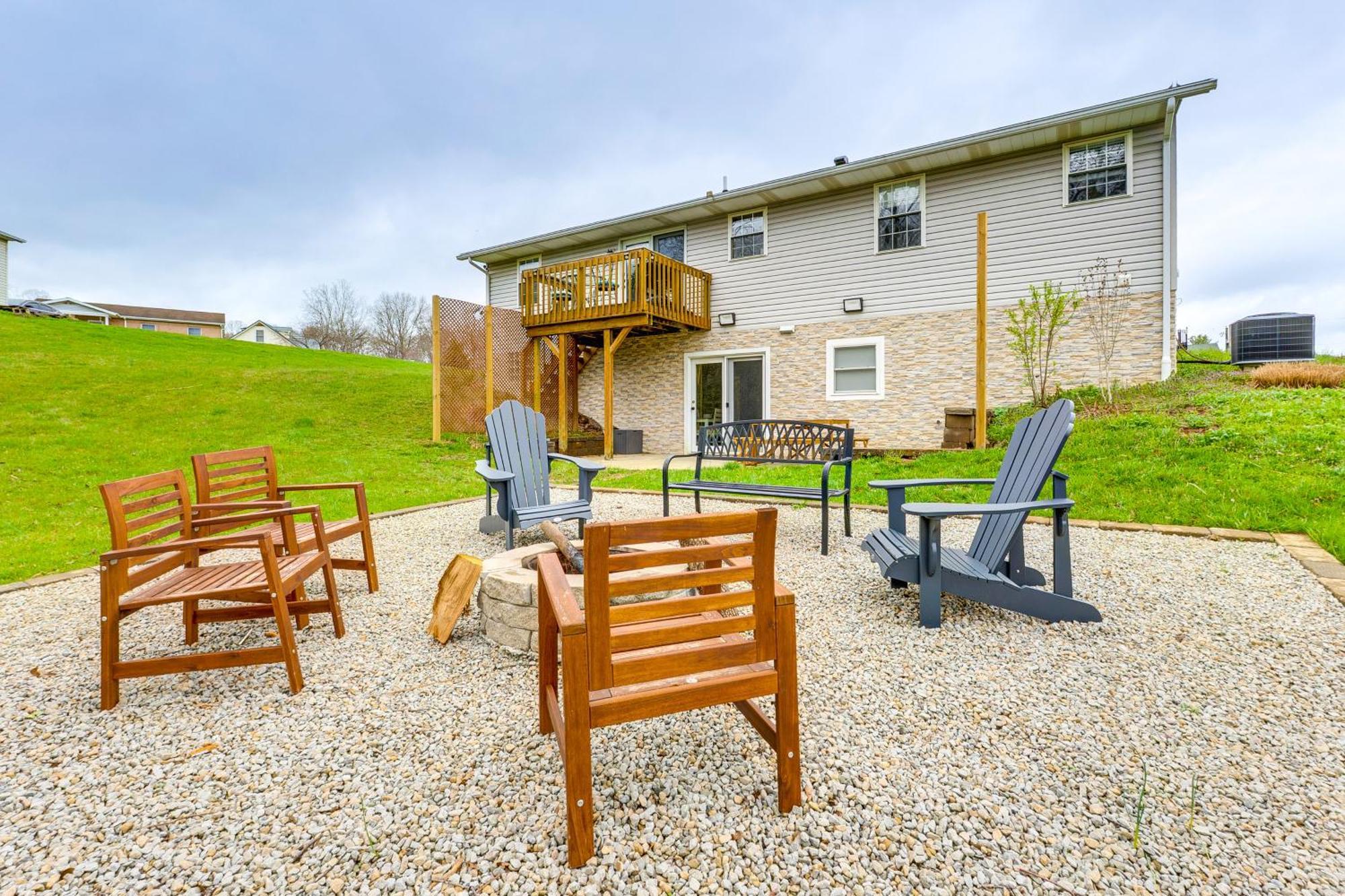 Holiday home Renovated With Pond And Fire Pit Logan